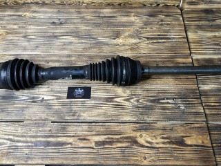 полуось передняя правая (приводной вал, ШРУС) Land Rover Range Rover 3 поколение L322 2004, 4.4 л., M62 B44, бензин, АКПП, внедорожник 5 дв.