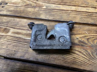 замок капота BMW 5 серия E60/E61 [рестайлинг] E60 2007, 3.0 л., N53 B30 A, бензин, АКПП, седан, 51237115229, 7115229