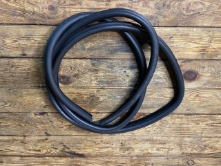 уплотнитель двери BMW 5 серия E60/E61 [рестайлинг] E60 2009, 2.0 л., N47 D20 A, дизель, МКПП, седан