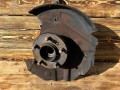 кулак поворотный правый Land Rover Range Rover 3 поколение L322 2004, 4.4 л., M62 B44, бензин, АКПП, внедорожник 5 дв. - фото №2