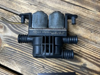 кран отопителя (печки) Land Rover Range Rover 3 поколение L322 2004, 4.4 л., M62 B44, бензин, АКПП, внедорожник 5 дв., 64128374995, 8374995