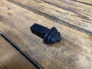 кнопка открытия лючка топливного бака BMW 5 серия E60/E61 [рестайлинг] E60 2009, 2.0 л., N47 D20 A, дизель, МКПП, седан, 51178228939, 8228939