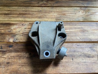 кронштейн двигателя BMW 7 серия F01/F02 F01 2009, 3.0 л., N57 D30 A, дизель, АКПП, седан, 22116777623, 6777623