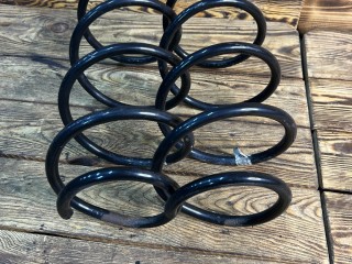 пружина передняя BMW 5 серия E60/E61 [рестайлинг] E60 2009, 2.0 л., N47 D20 A, дизель, МКПП, седан