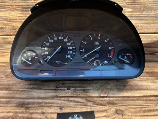 щиток приборов (приборная панель) BMW 5 серия E39 [рестайлинг] E39 2001, 2.5 л., M54 B25 (256S5), бензин, АКПП, седан, 62116906999, 6906999