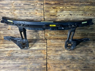 передняя панель крепления облицовки (телевизор) Land Rover Range Rover 3 поколение L322 2004, 4.4 л., M62 B44, бензин, АКПП, внедорожник 5 дв.
