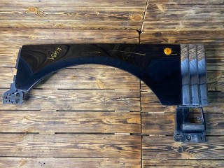 крыло переднее левое Land Rover Range Rover 3 поколение L322 2004, 4.4 л., M62 B44, бензин, АКПП, внедорожник 5 дв.