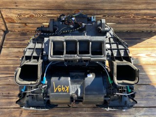 корпус отопителя (печки) Land Rover Range Rover 3 поколение L322 2004, 4.4 л., M62 B44, бензин, АКПП, внедорожник 5 дв.
