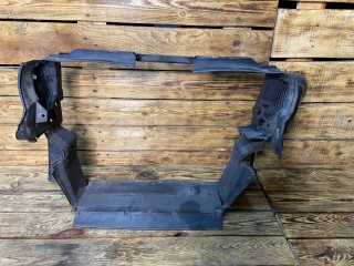 воздуховод (дефлектор) радиатора BMW 5 серия E60/E61 [рестайлинг] E60 2007, 3.0 л., N53 B30 A, бензин, АКПП, седан, 51717897174, 7897174, 51717897175, 7897175, 51717897176, 7897176, 7521011, 7050650