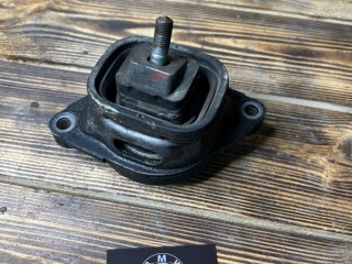 подушка крепления двигателя Land Rover Range Rover 3 поколение L322 2004, 4.4 л., M62 B44, бензин, АКПП, внедорожник 5 дв., 22116752058, 6752058