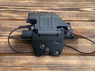 замок багажника Land Rover Range Rover 3 поколение L322 2004, 4.4 л., M62 B44, бензин, АКПП, внедорожник 5 дв., 7065113