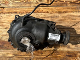редуктор переднего моста Land Rover Range Rover 3 поколение L322 2004, 4.4 л., M62 B44, бензин, АКПП, внедорожник 5 дв., TBB000043, 15752010382, 2010382
