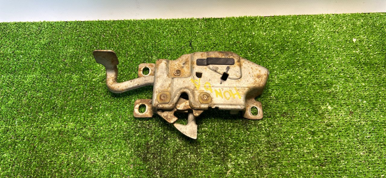 замок капота Honda Odyssey 1 поколение RA4 1999, 2.3 л., F23A, бензин, АКПП, синий, полный привод, правый руль, 74120SX0003 - фото №1