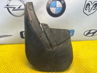 брызговик левый задний зад. Ford Focus 1 поколение [рестайлинг] 2004, 1.6 л., бензин, МКПП, хетчбэк 5 дв.