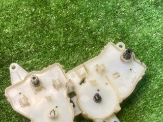 регулятор заслонки дефлектора Ford Focus 1 поколение [рестайлинг] CAK 2004, 1.6 л., CCA, бензин, МКПП, седан, передний привод, 98AB19289CE