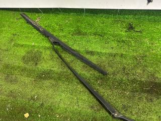 щеткодержатель (поводок стеклоочистителя, дворник) Ford Focus 1 поколение CAK 2000, 2.0 л., EDBB, бензин, АКПП, черный, седан, передний привод