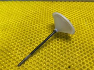 крепление запаски Ford Focus 1 поколение [рестайлинг] 2003, 1.6 л., FYDA, бензин, МКПП, серебристый, седан