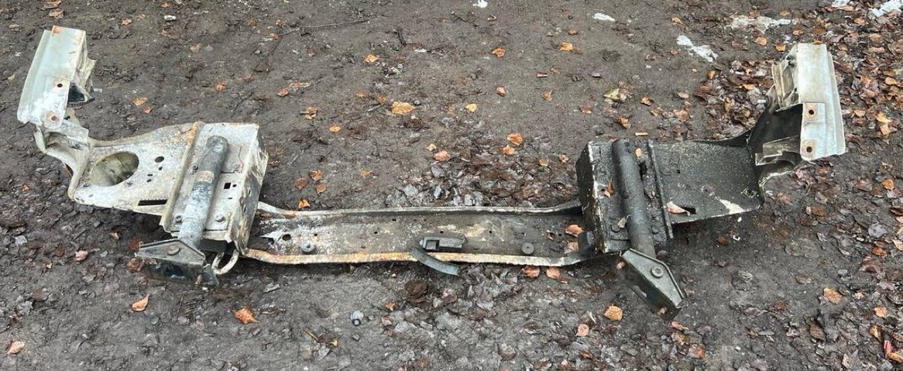 лонжерон правый BMW 5 серия E34 1991, 2.0 л., M50 B20, бензин, МКПП, седан, задний привод - фото №1