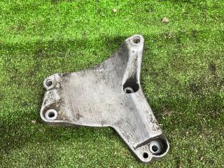 кронштейн компрессора кондиционера Audi A6 4B/C5 4B5 2000, 2.4 л., ALF, бензин, АКПП, седан