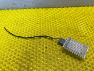 подсветка номера Ford Focus 1 поколение 2001, 2.0 л., EDDB, бензин, АКПП, седан