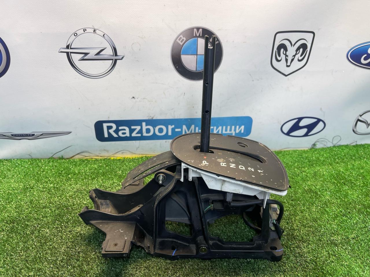 кулиса Ford Focus 1 поколение 2001, 2.0 л., EDDB, бензин, АКПП, седан, XS4P-7C453-AH - фото №1