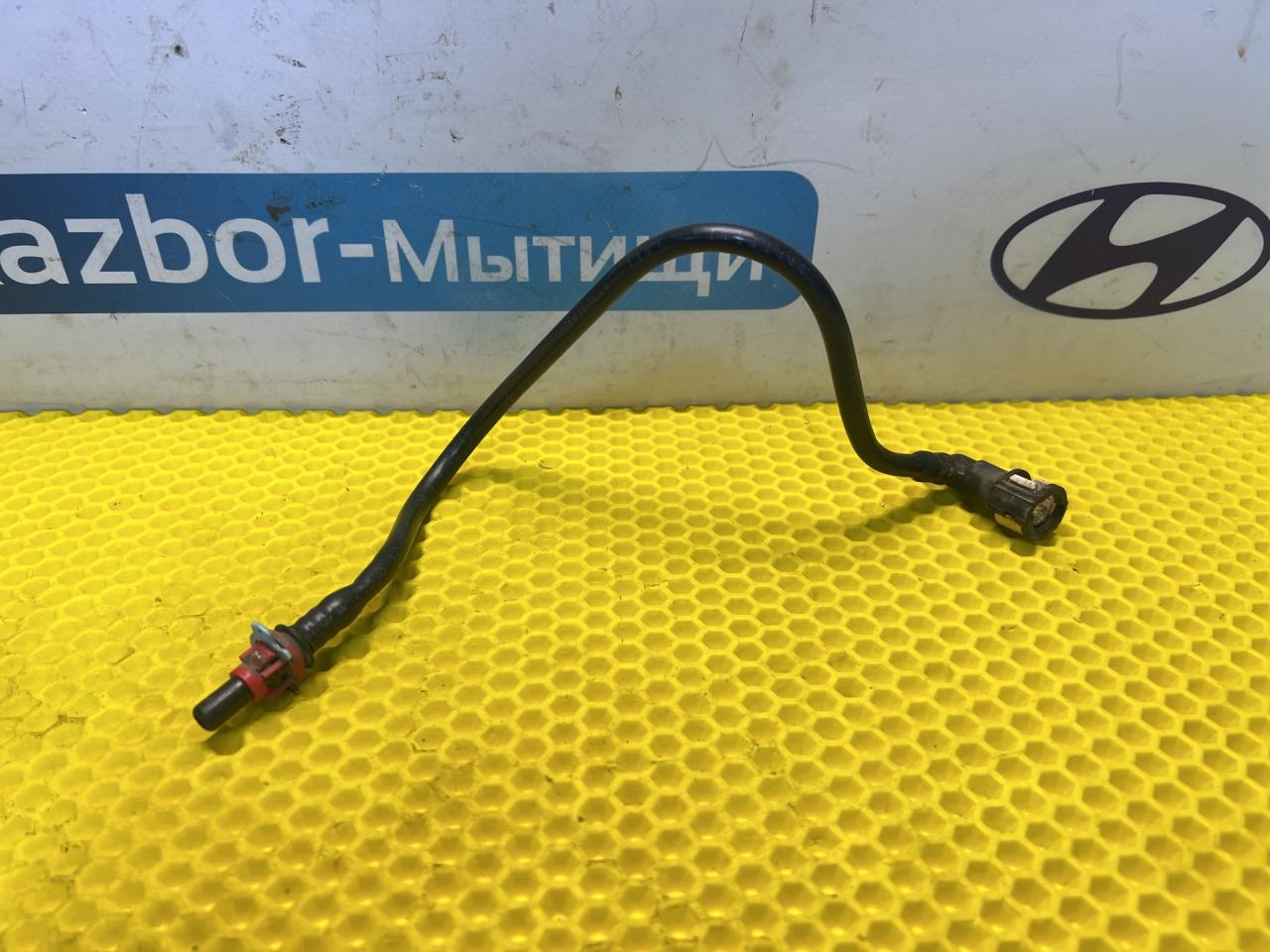 трубка топливная Ford Focus 1 поколение CAK 2001, 2.0 л., АКПП - фото №1