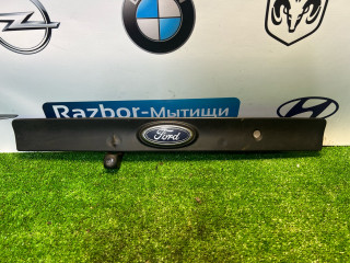 накладка двери (крышки) багажника Ford Focus 1 поколение CAK 2001, 2.0 л., AODB, бензин, АКПП, седан
