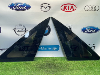 форточка двери задней Ford Focus 1 поколение [рестайлинг] CAK 2004, 1.8 л., EYDE, бензин, МКПП, серебро, седан, передний привод