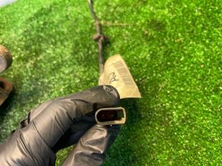 шумоизоляция капота Ford Mondeo 3 поколение 2003, 2.0 л., бензин, МКПП, универсал, 4S74-9F703-56