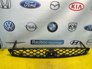 решетка радиатора Ford Focus 1 поколение [рестайлинг] 2004, 1.6 л., бензин, МКПП, хетчбэк 5 дв.