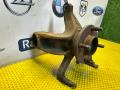 кулак поворотный левый Ford Focus 1 поколение [рестайлинг] 2004, 1.8 л., EYDC, бензин, МКПП, седан - фото №2