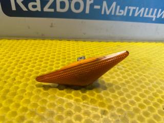 повторитель поворота на крыле Ford Focus 1 поколение [рестайлинг] 2004, 1.8 л., EYDC, бензин, МКПП, седан, XS4H3K354-A