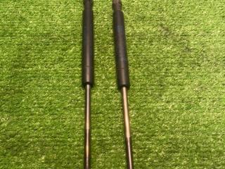 амортизатор крышки багажника (3-5 двери) Ford Focus 1 поколение CAK 2000, 2.0 л., EDBB, бензин, АКПП, черный, седан, передний привод, F406A10