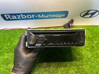 магнитола Ford Focus 1 поколение [рестайлинг] CAK 2004, 1.8 л., EYDE, бензин, МКПП, серебро, седан, передний привод