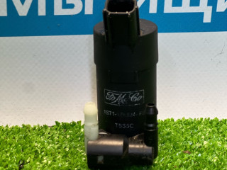 насос (моторчик) омывателя стекла Ford Focus 2 поколение BK 2006, 1.4 л., ASDB, бензин, желтый, купе, передний привод, 1S7117K624