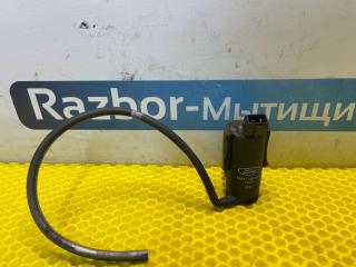 насос (моторчик) омывателя стекла Ford Focus 1 поколение [рестайлинг] 2003, 1.6 л., FYDA, бензин, МКПП, серебристый, седан, 93BB17K624