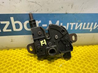 замок капота Ford Focus 1 поколение [рестайлинг] 2004, 1.8 л., EYDC, бензин, МКПП, седан