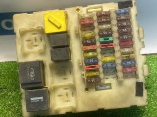 блок предохранителей Ford Focus 1 поколение CAK 2001, 2.0 л., AODB, бензин, АКПП, седан, 98A614A073