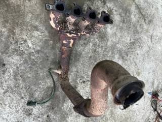 коллектор выпускной Ford Focus 1 поколение [рестайлинг] CAK 2004, 1.8 л., EYDE, бензин, МКПП, серебро, седан, передний привод