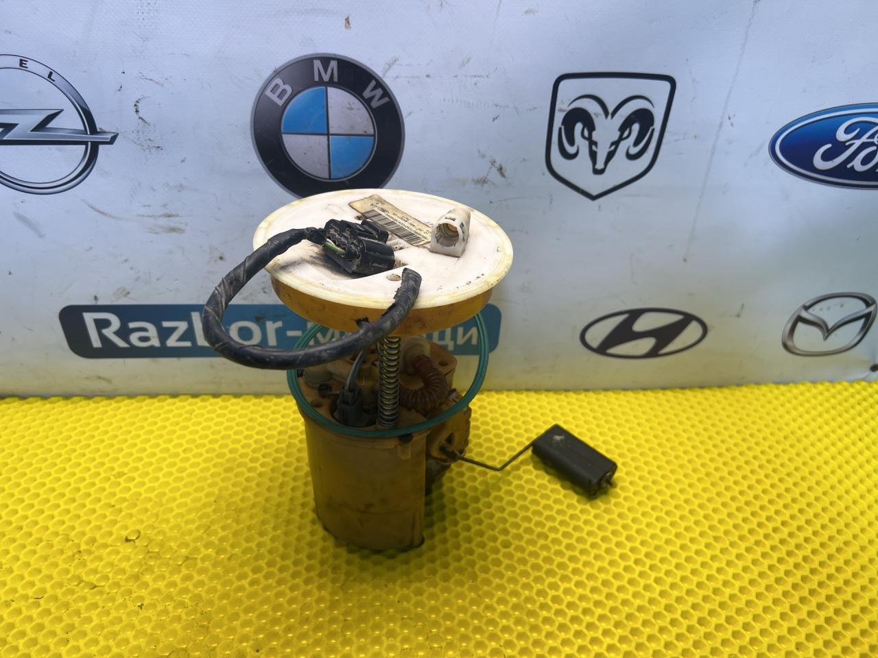 насос топливный Ford Focus 1 поколение CAK 2001, 2.0 л., АКПП, ASS2, 1M5U-9H307-CA - фото №1