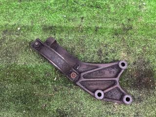 кронштейн (крепление) Ford Focus 1 поколение [рестайлинг] 2004, 1.8 л., бензин, хетчбэк 5 дв., XS4W3K305DB