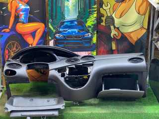 панель передняя салона (торпедо) Ford Focus 1 поколение [рестайлинг] CAK 2004, 1.6 л., CCA, бензин, МКПП, седан, передний привод