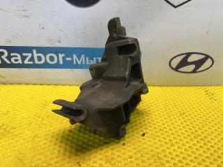 кронштейн генератора Ford Focus 1 поколение [рестайлинг] 2005, 2.0 л., EDDB, бензин, АКПП, хетчбэк 5 дв., 98BB-10099