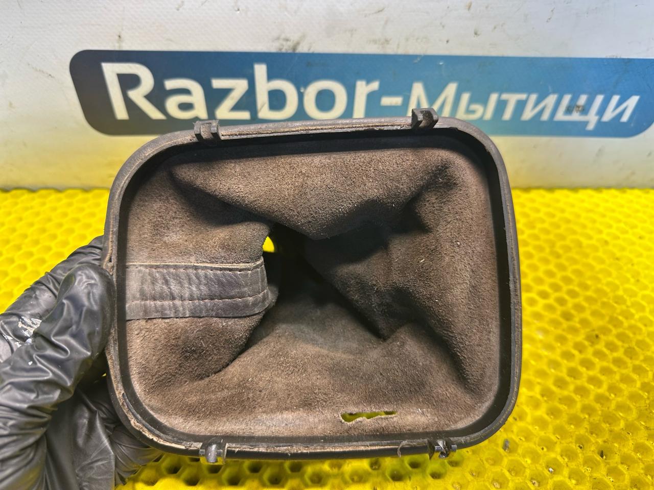 чехол рычага КПП BMW 5 серия E34 1991, 2.0 л., M50 B20, бензин, МКПП, седан, задний привод - фото №1