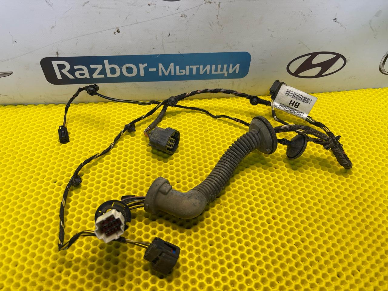 дверная проводка Ford Mondeo 3 поколение 2003, 2.0 л., бензин, МКПП, универсал, 1S7T-14240 - фото №1