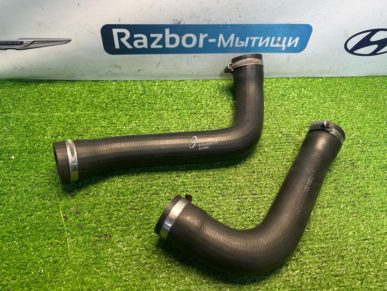 патрубок радиатора BMW 5 серия E34 1990, 2.0 л., M50 B20 TU, бензин, МКПП, седан - фото №1