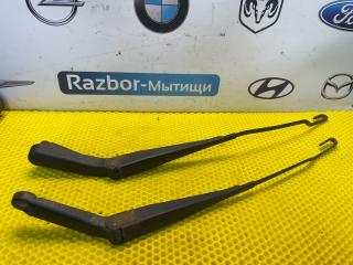 щеткодержатель (поводок стеклоочистителя, дворник) Ford Mondeo 3 поколение 2003, 2.0 л., бензин, МКПП, универсал, 1S7117526CB