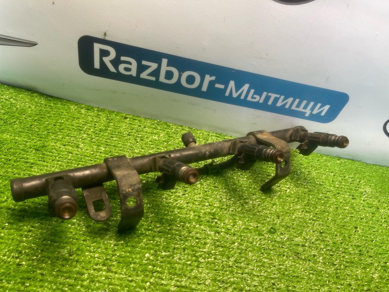 топливная рампа Chrysler Sebring 1 поколение FJ 1998, 2.4 л., EDZ, бензин, АКПП, седан, 04669938 - фото №1