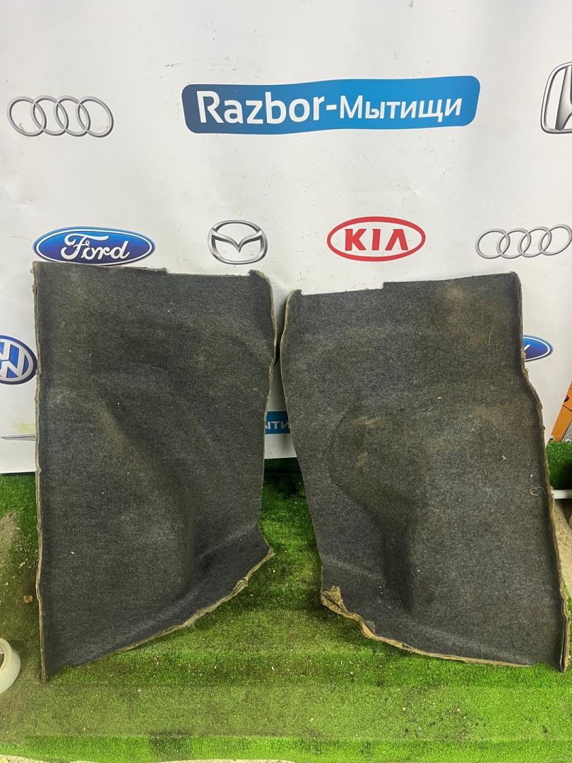 обшивка багажника Ford Focus 1 поколение CAK 2001, 2.0 л., AODB, бензин, АКПП, седан - фото №1