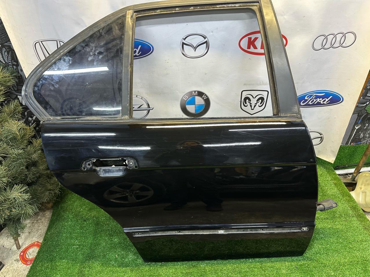 дверь задняя правая BMW 5 серия E34 1990, 2.0 л., M50 B20 TU, бензин, МКПП, седан - фото №1